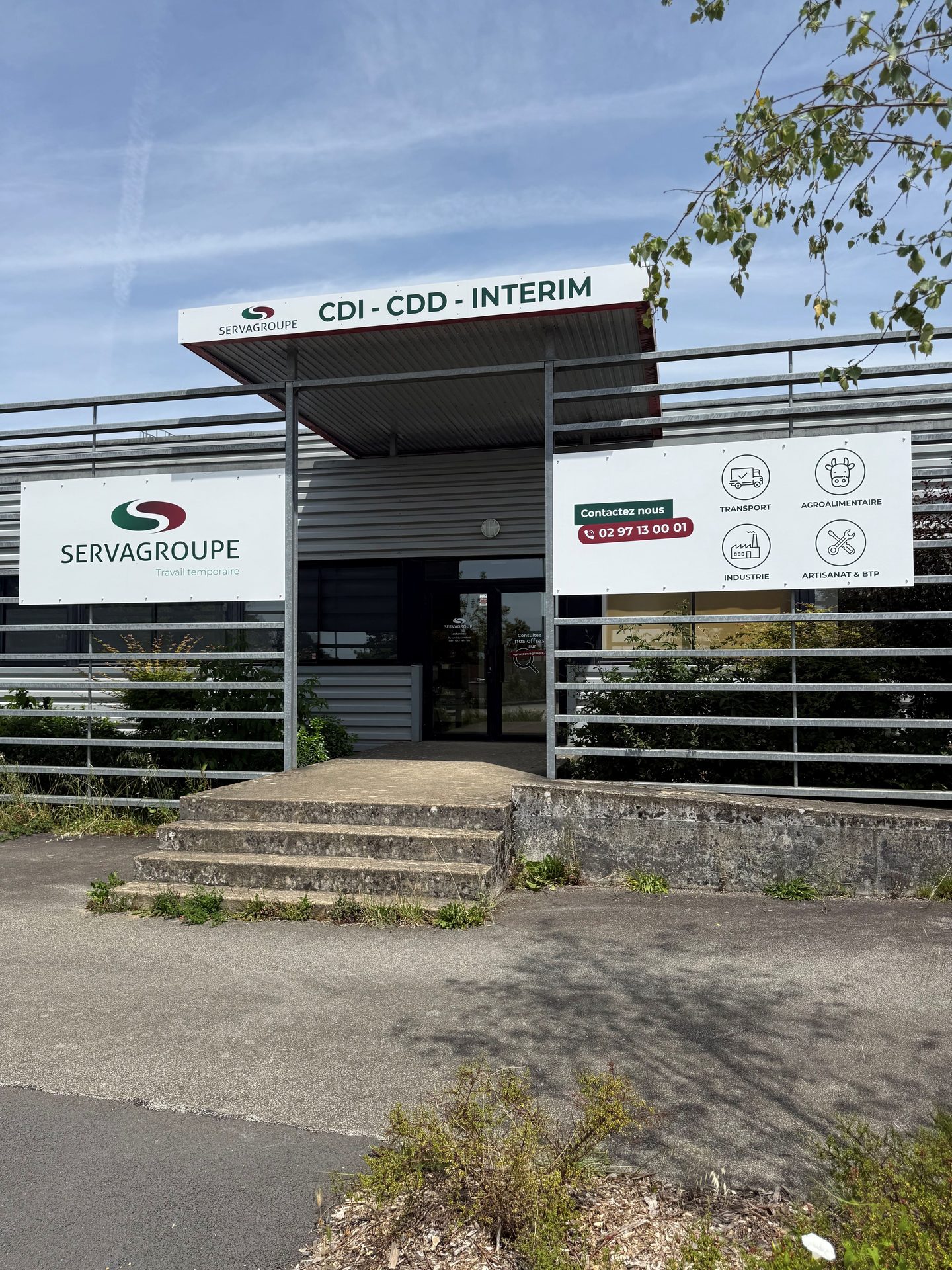 Façade de l’agence d’intérim Servagroupe à Locminé